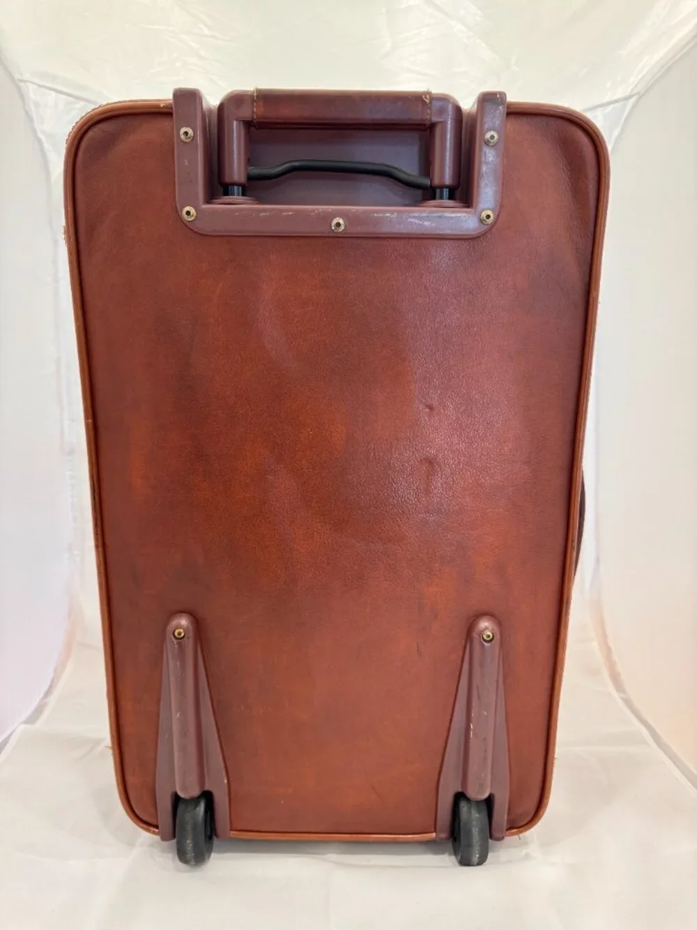 Ghurka No. 51 Traveler Vintage Leather Wheeled Suitcase